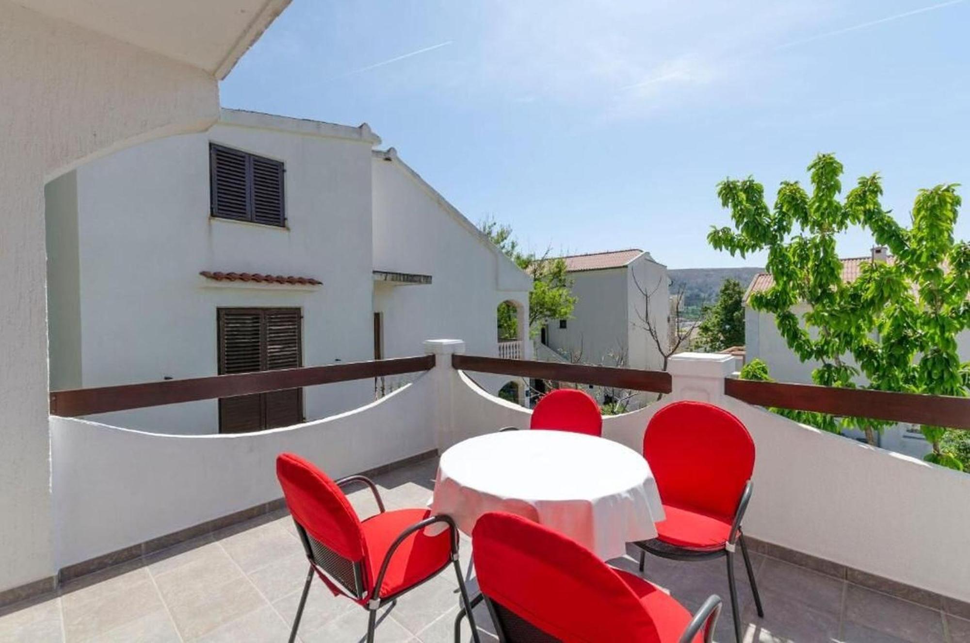 Apartments Spavalo Pag Town Zewnętrze zdjęcie