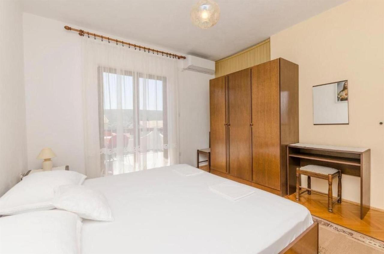 Apartments Spavalo Pag Town Zewnętrze zdjęcie