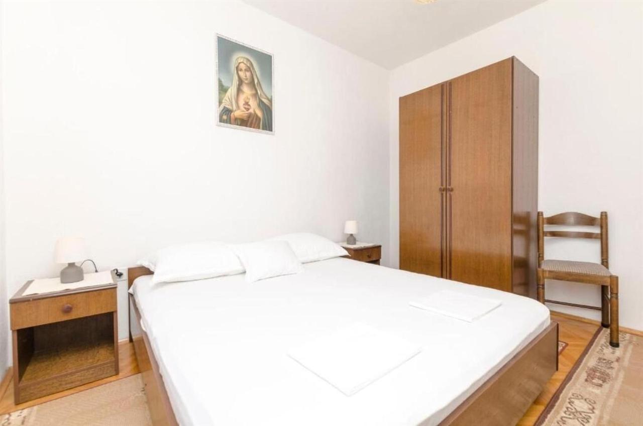 Apartments Spavalo Pag Town Zewnętrze zdjęcie