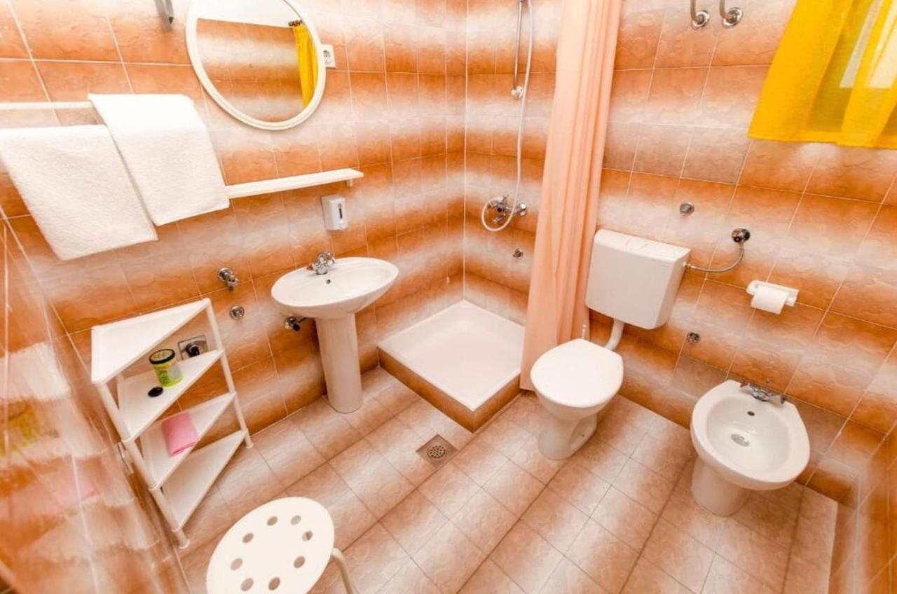 Apartments Spavalo Pag Town Zewnętrze zdjęcie
