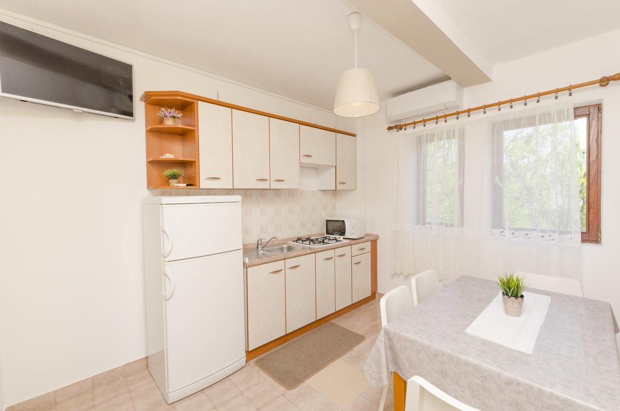 Apartments Spavalo Pag Town Zewnętrze zdjęcie