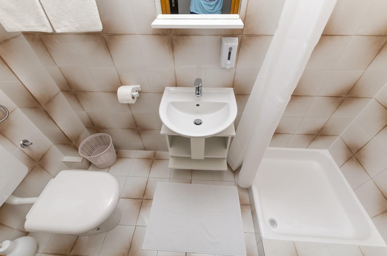 Apartments Spavalo Pag Town Zewnętrze zdjęcie